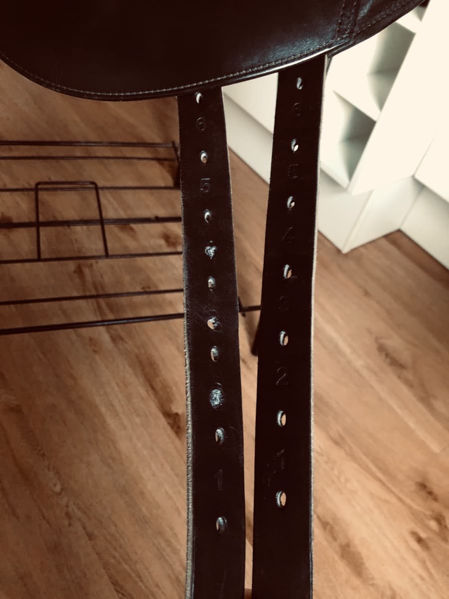 Ikonic Dressursattel Light 17,5' – Vorschau 8