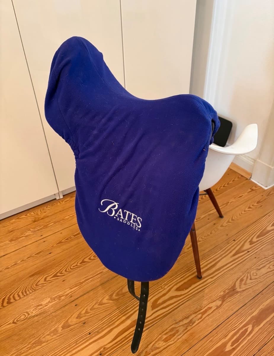 Bates Dressursattel Classic Dressursattel 17' – Vorschau 5