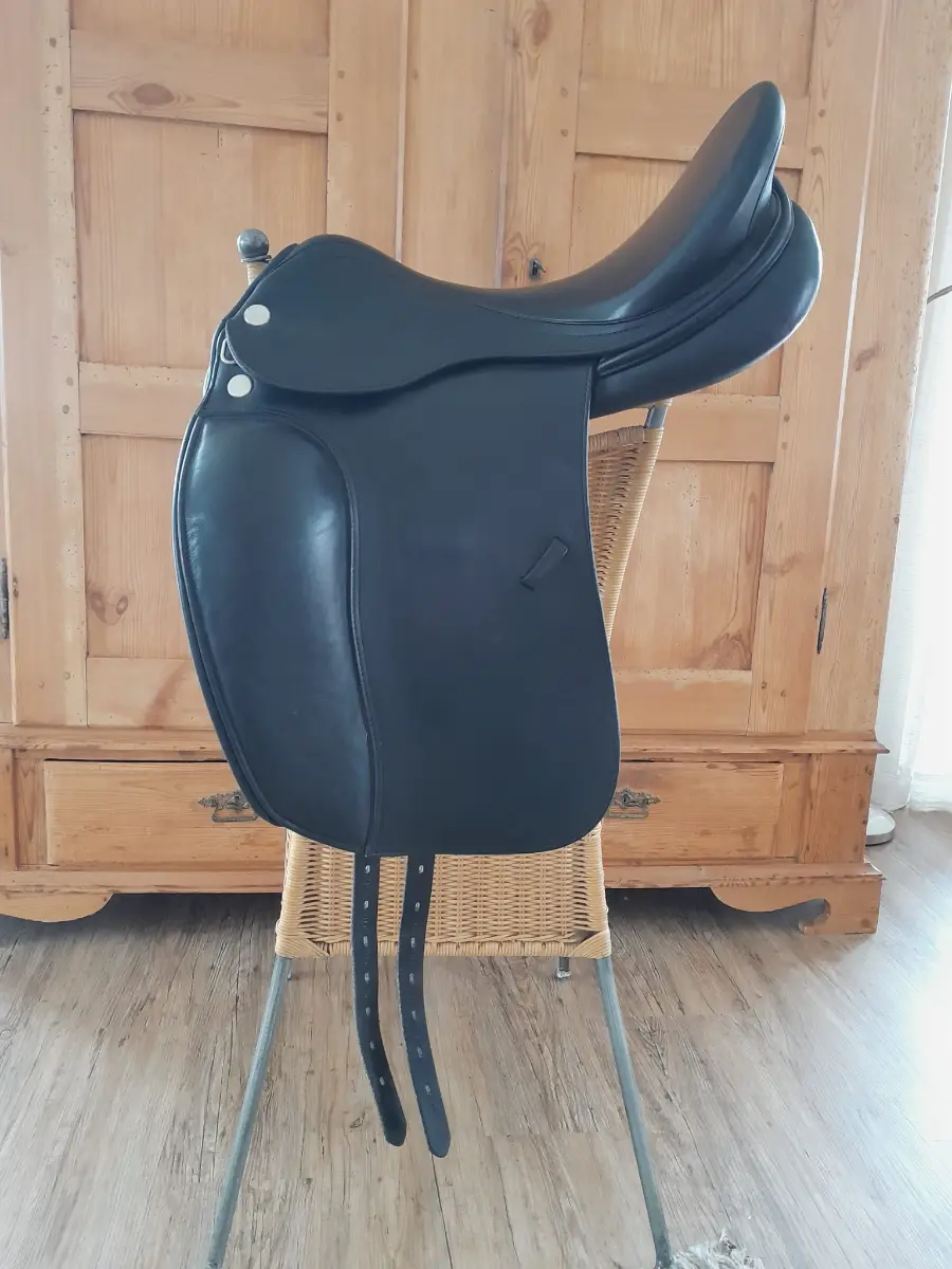 Prestige Dressursattel Top Dressage doubliert 17' – Vorschau 1
