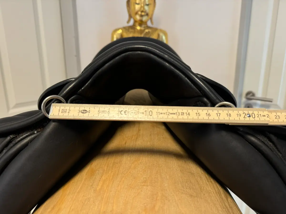 Prestige Dressursattel Harmonie 18' – Vorschau 3