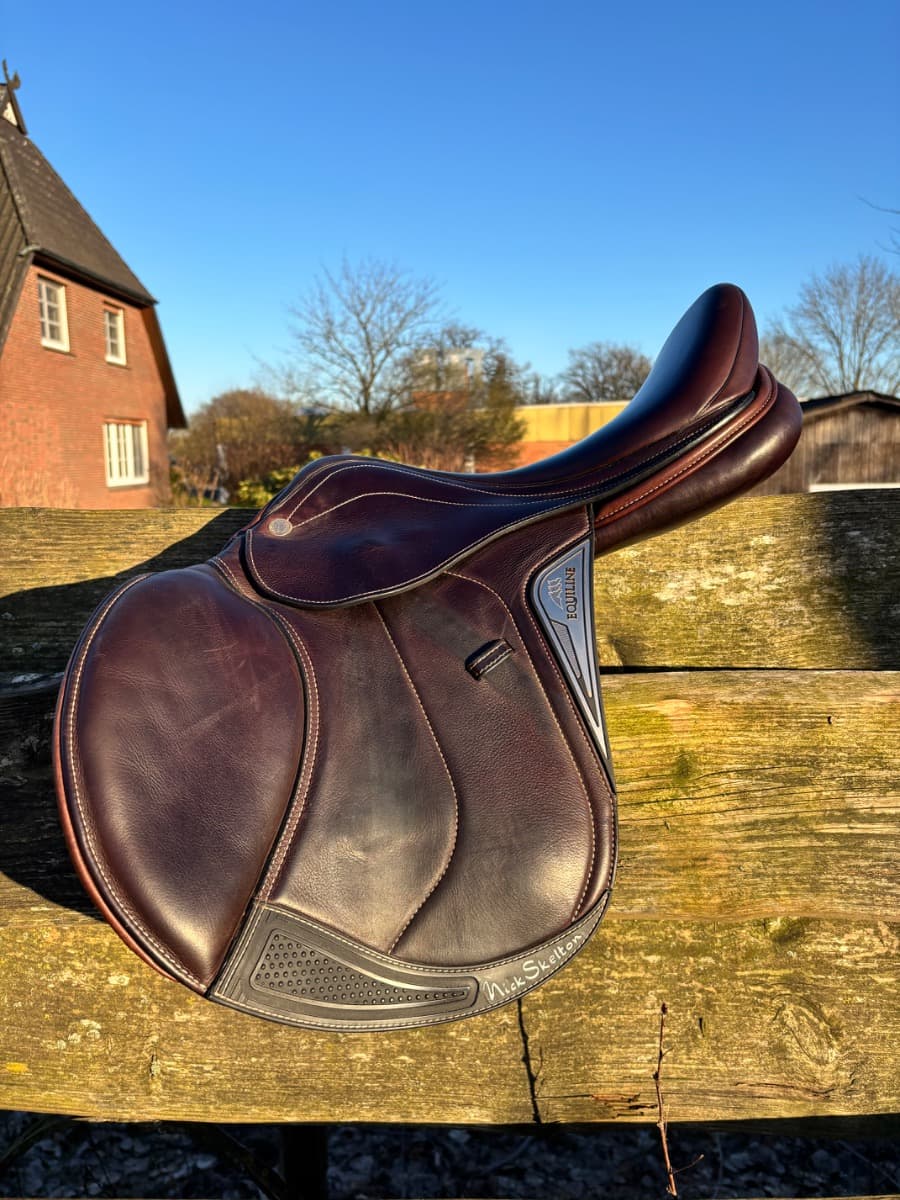 Equiline Springsattel Nick Skelton 16'