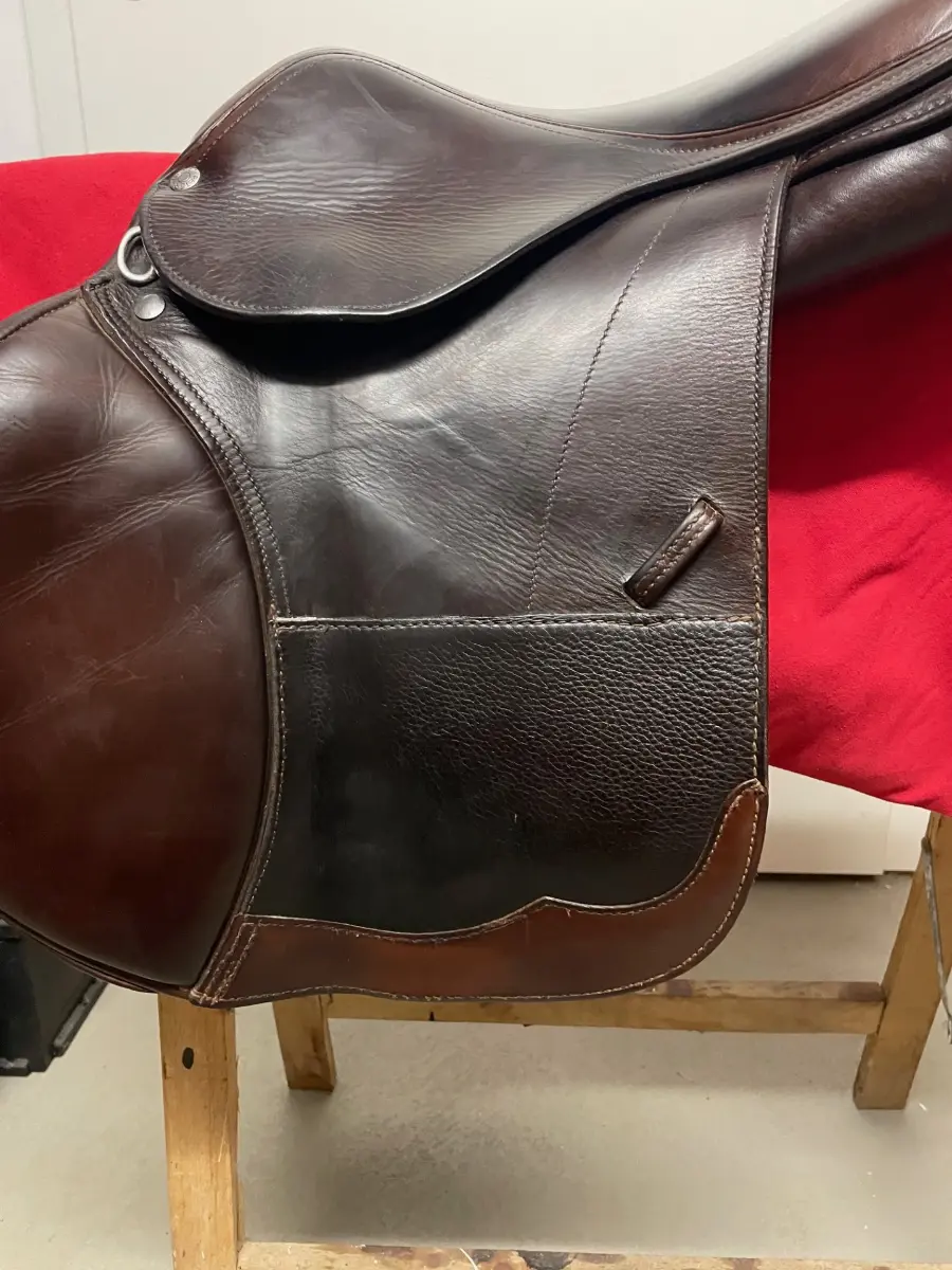 Amerigo Springsattel Peter Menet 17' – Vorschau 3